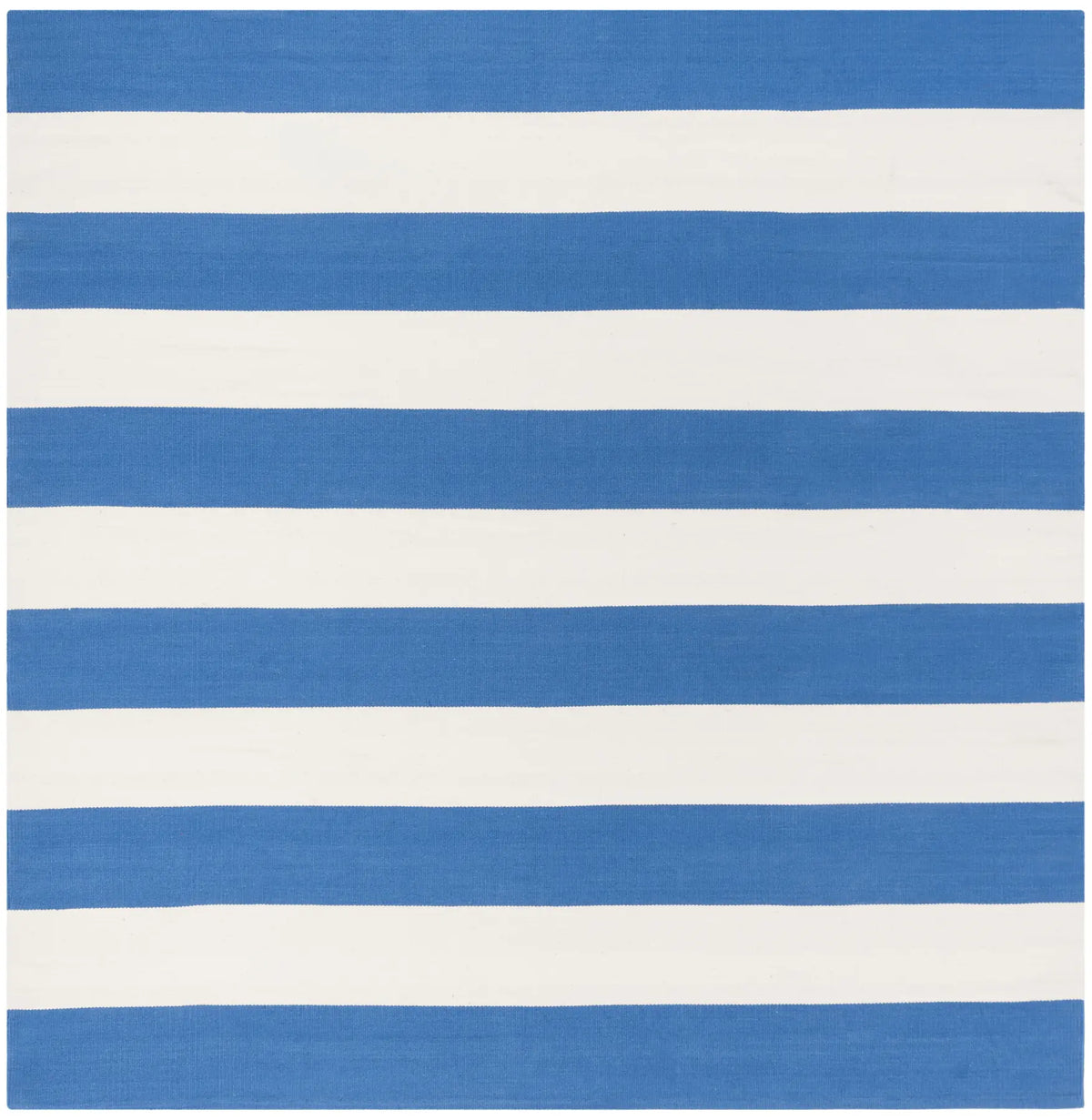 Safavieh Montauk 6'-0" x 6'-0" Rug in Blue / Ivory