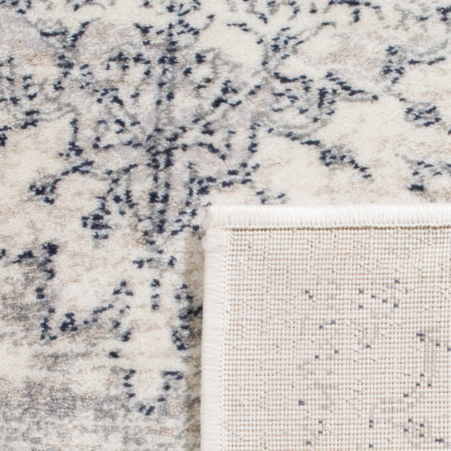 Safavieh Carnegie 4'-0" x 6'-0" Rug in Light Grey / Cream