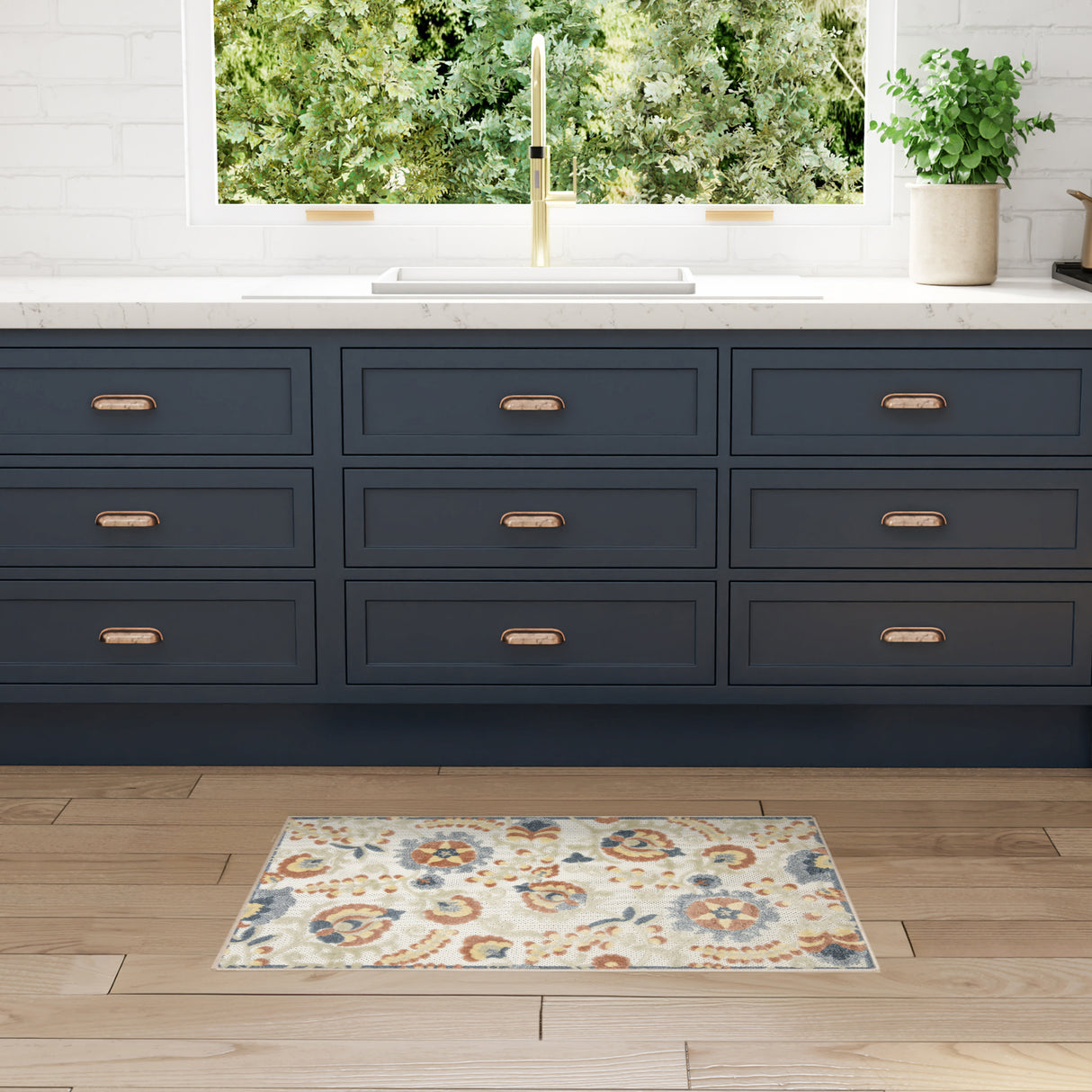 Nourison Aloha ALH17 Machine Made Grey, Multicolor Rug