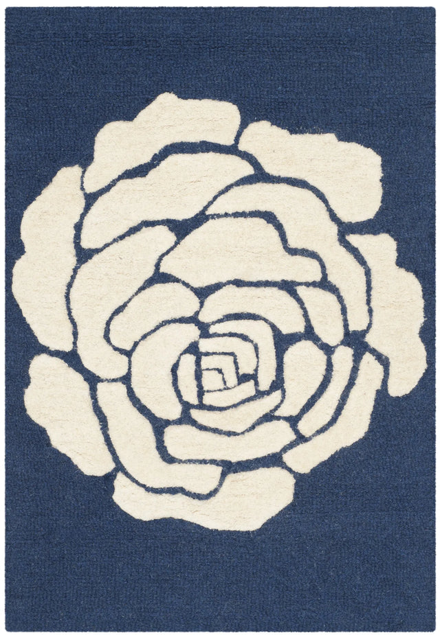 Safavieh Cambridge 2'-0" x 3'-0" Rug in Navy / Ivory