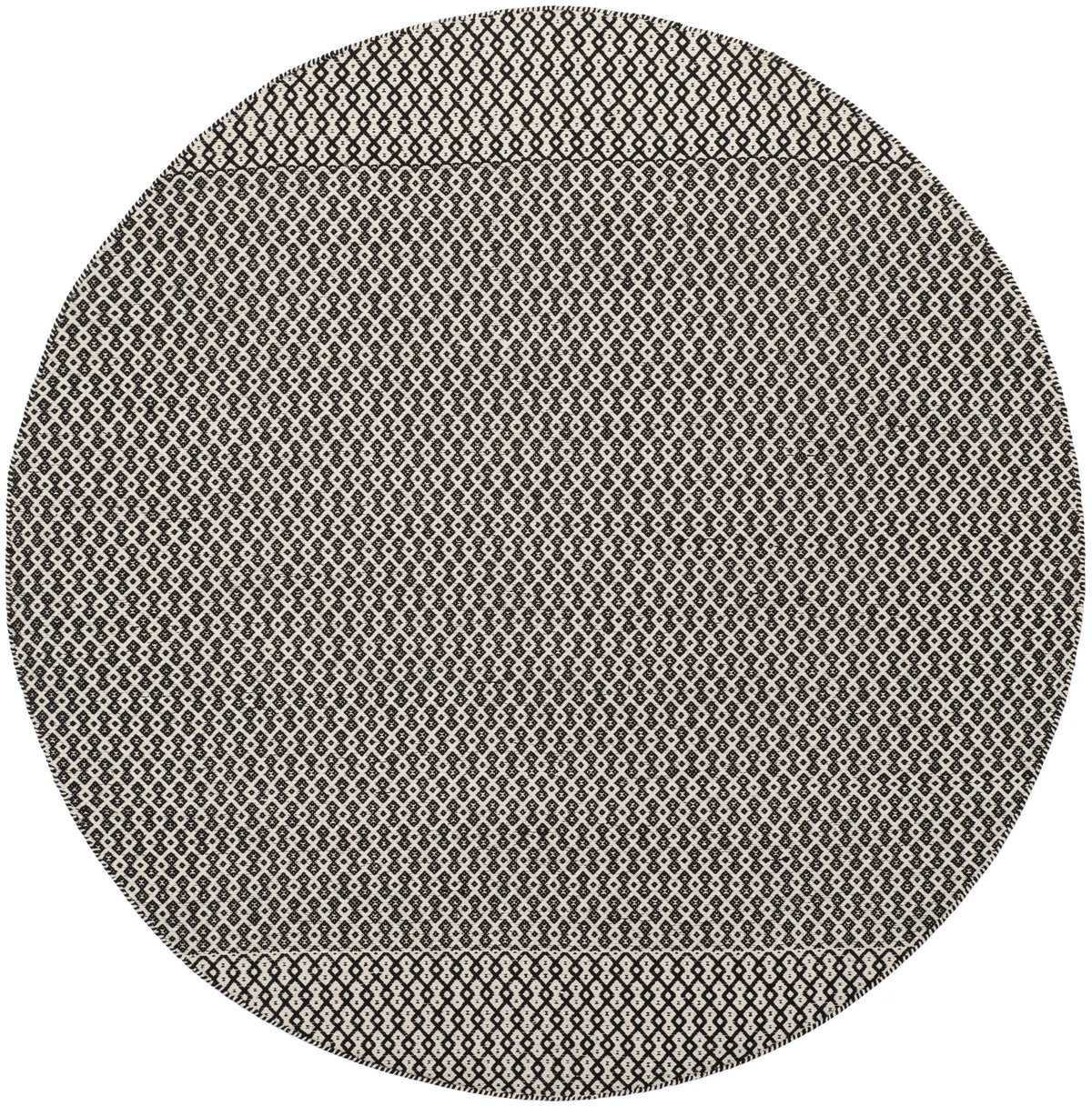 Safavieh Montauk 6'-0" x 6'-0" Rug in Ivory / Black