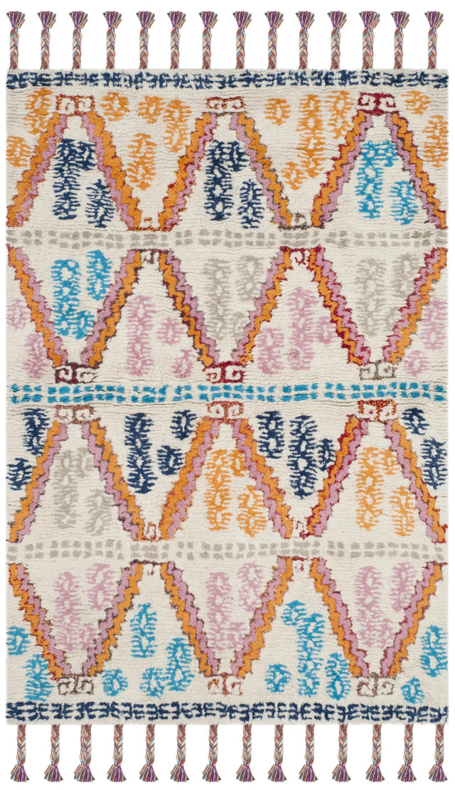 Safavieh Casablanca 4'-0" x 6'-0" Rug in Ivory / Multi