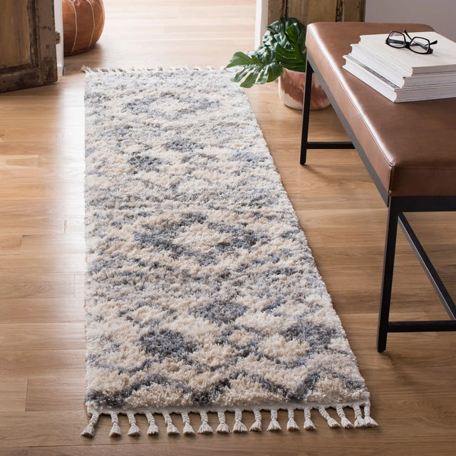 Safavieh Berber Fringe Shag 2'-0" x 10'-0" Rug in Cream / Navy