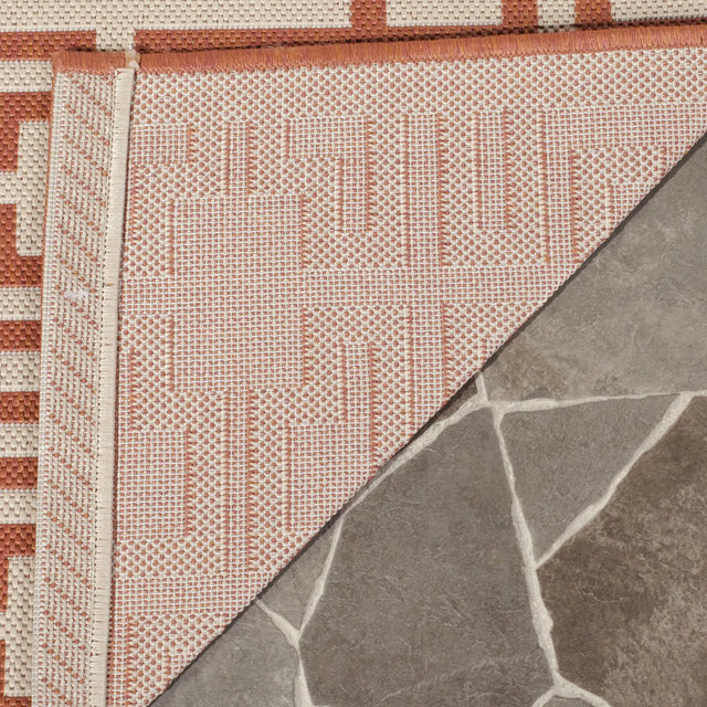 Safavieh Martha Stewart 4'-0" x 5'-7" Rug in Beige / Terracotta