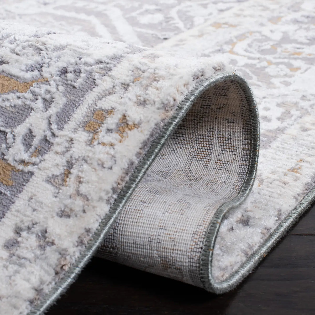 Safavieh Sabrina 800 5'-0" x 8'-0" Rug in Ivory / Light Grey