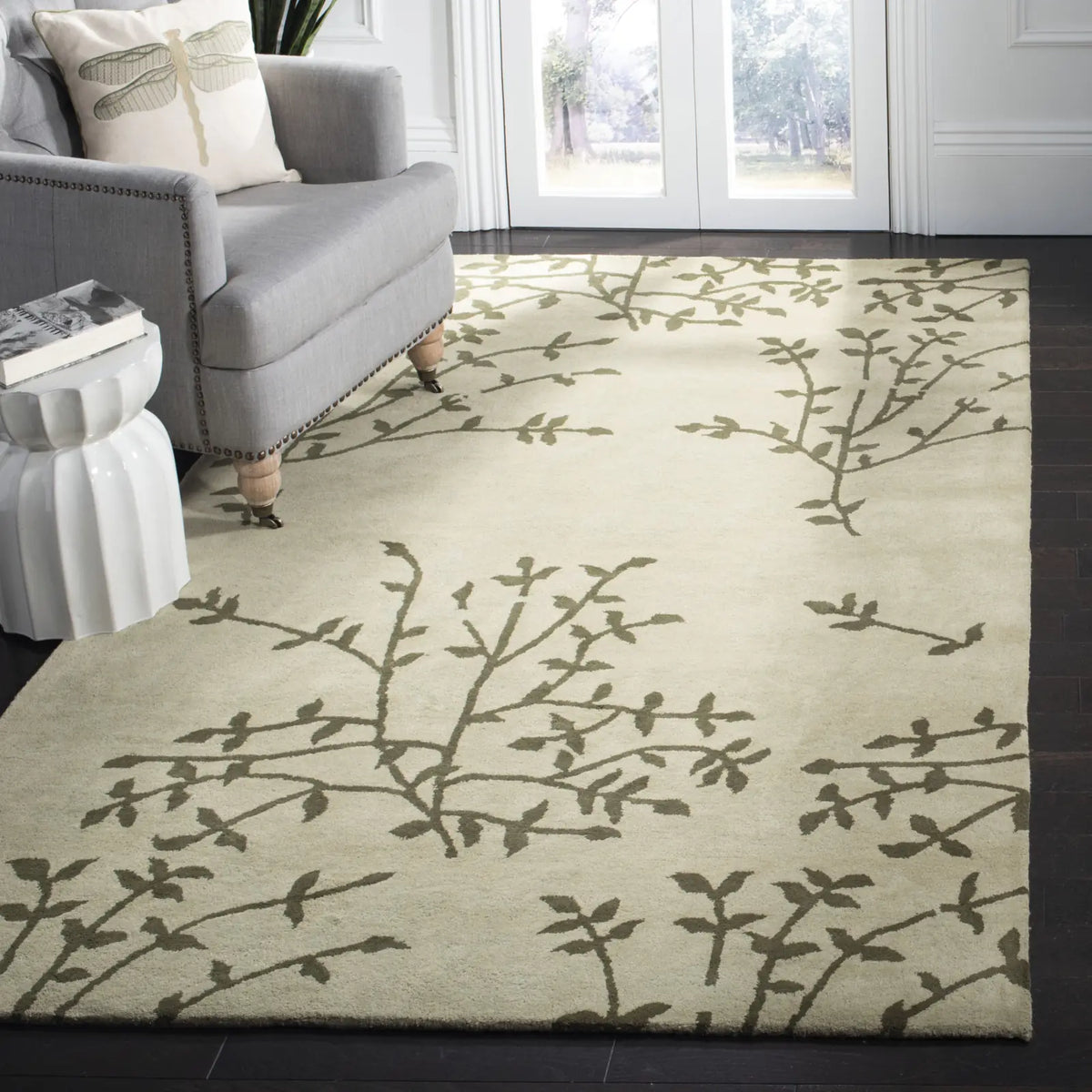 Safavieh Soho 5'-0" x 8'-0" Rug in Green / Multi