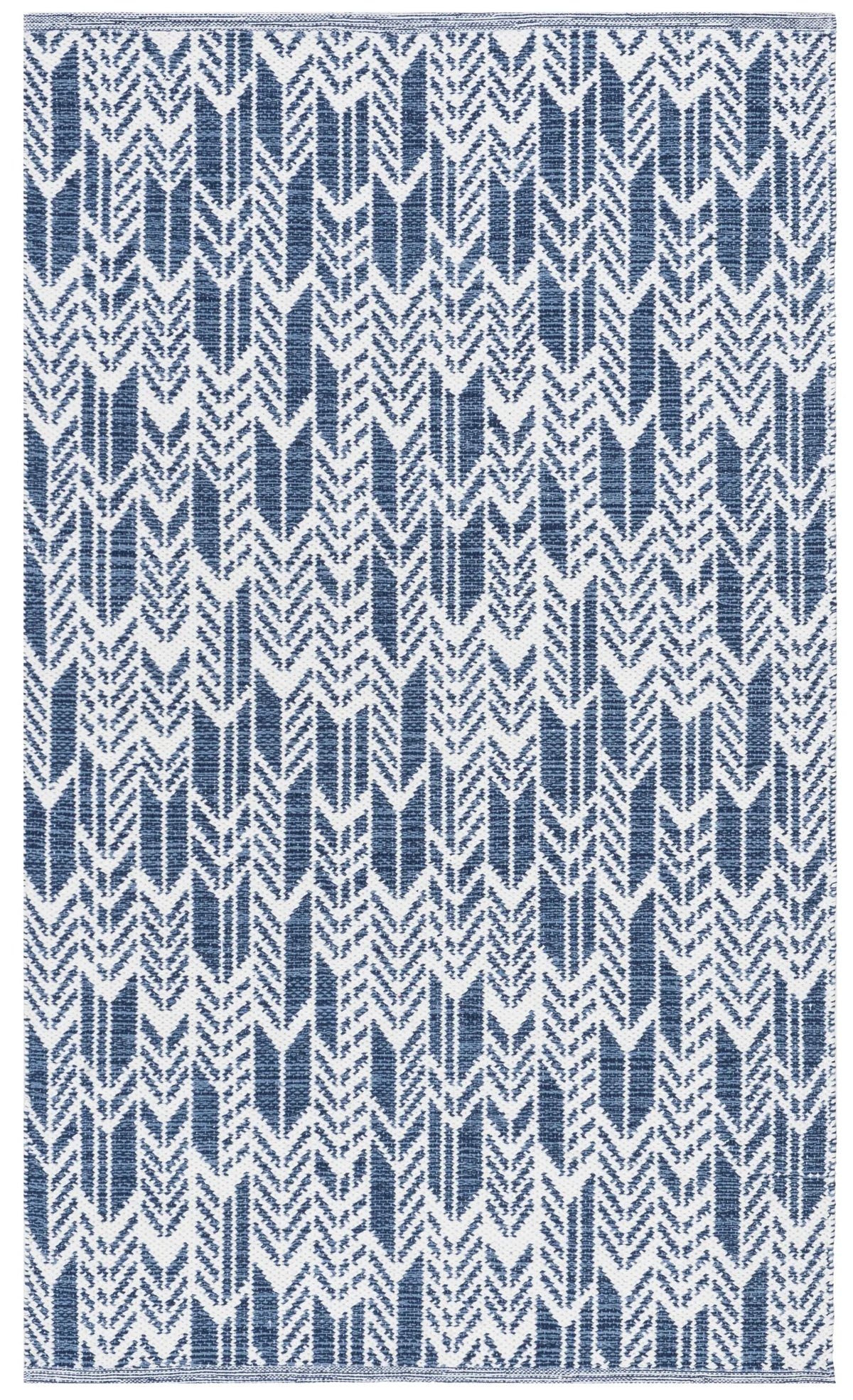 Safavieh Montauk 3'-0" x 5'-0" Rug in Navy / Ivory