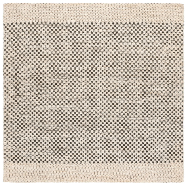 Safavieh Natural Fiber 6'-6" x 6'-6" Rug in Beige / Black