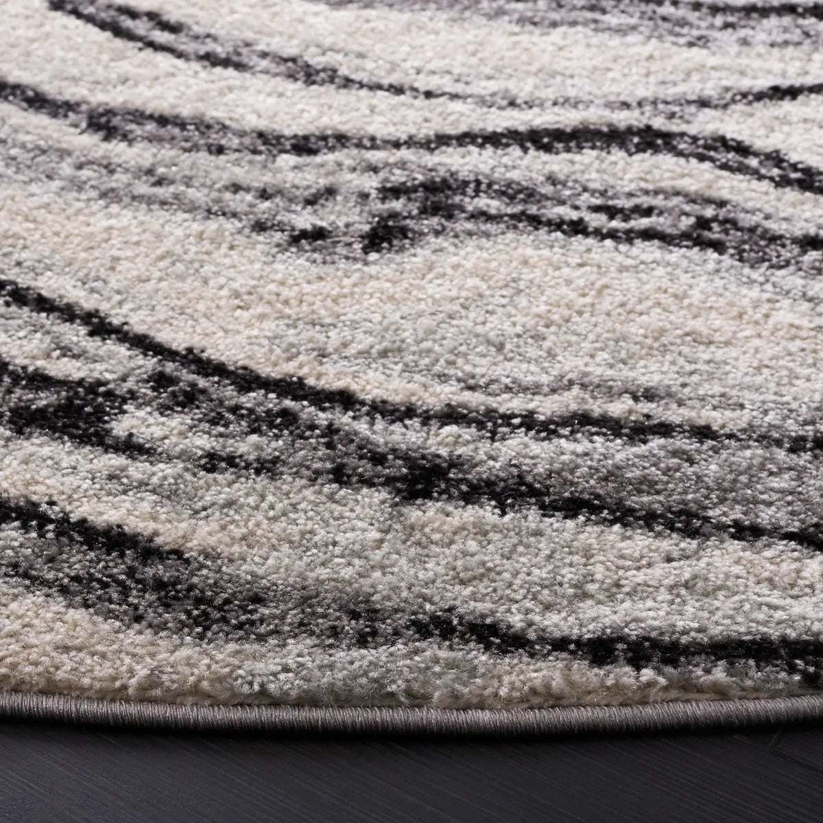 Safavieh Tulum 6'-7" x 6'-7" Rug in Ivory / Black