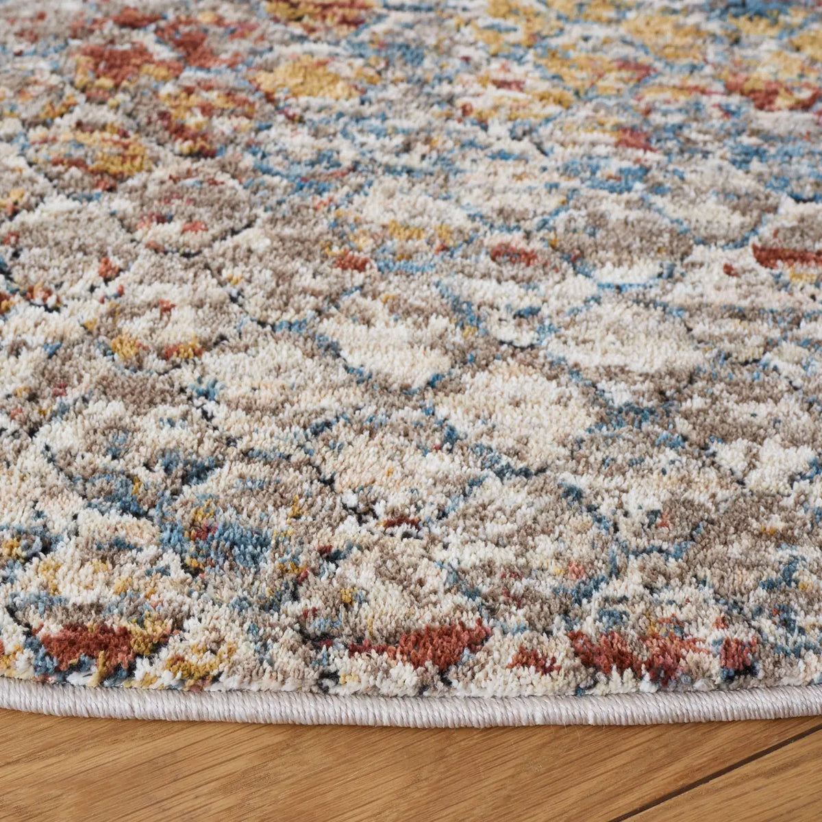 Safavieh Valencia 6'-4" x 6'-4" Rug in Beige / Rust