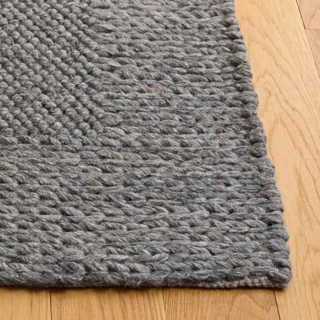 Safavieh Natura 5'-0" x 8'-0" Rug in Dark Grey