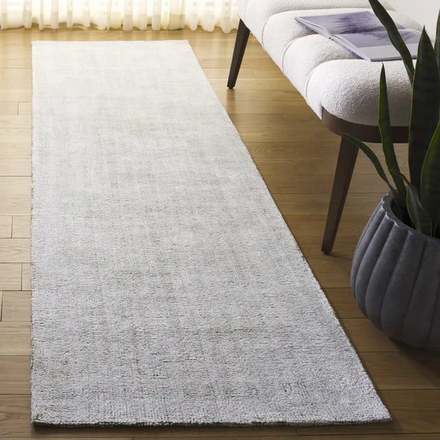 Safavieh Restoration Vintage 2'-3" x 8'-0" Rug in Green / Ivory