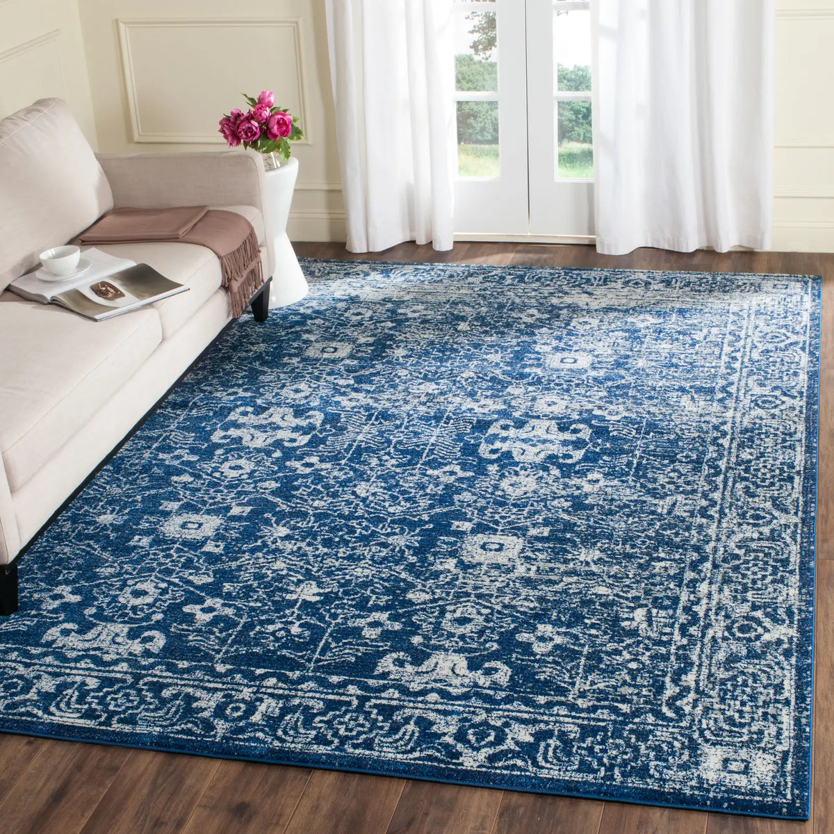 Safavieh Evoke 10'-0" x 14'-0" Rug in Navy / Ivory