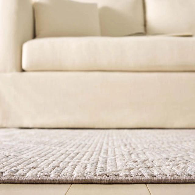 Safavieh Martha Stewart Serenity 4'-0" x 6'-0" Rug in Beige / Grey