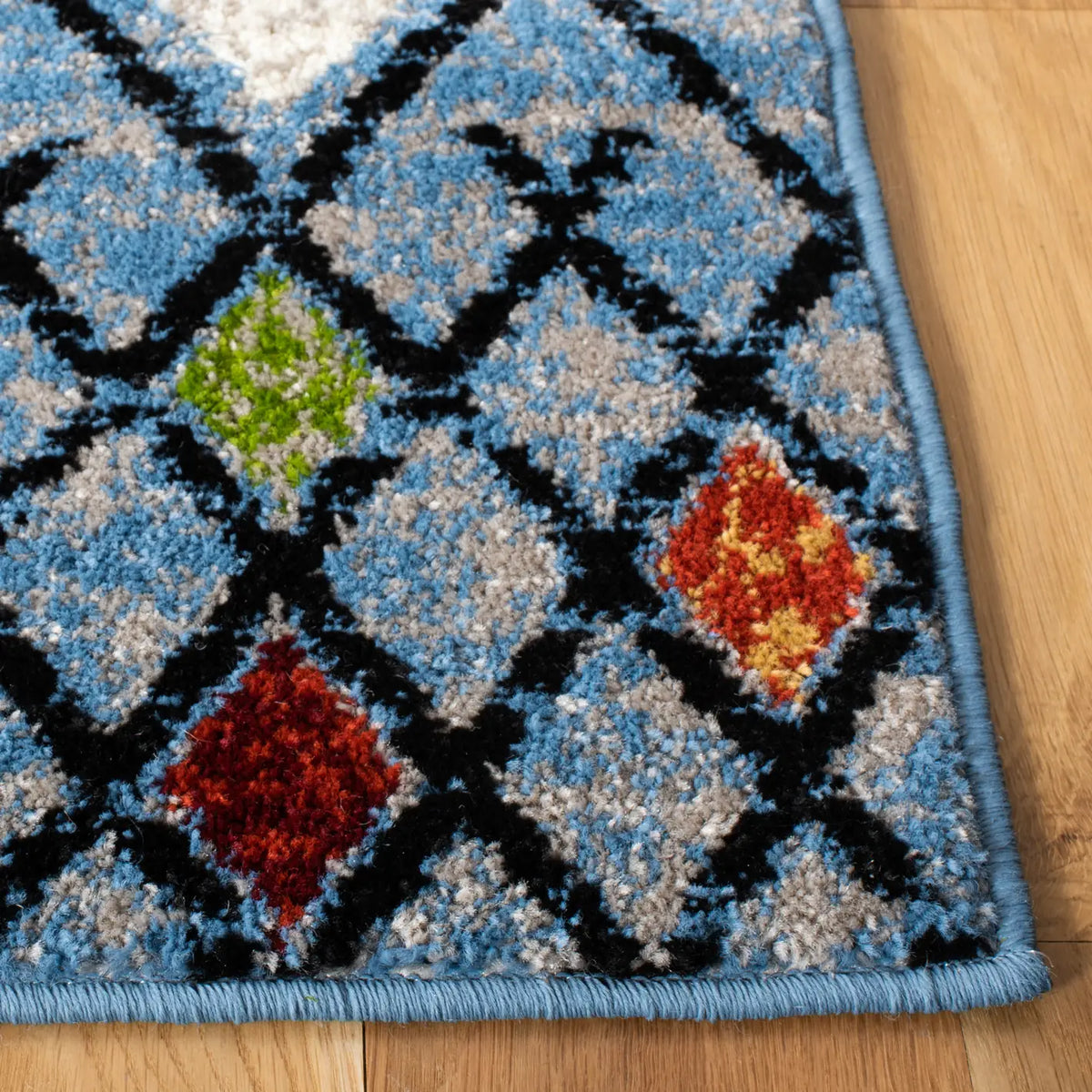 Safavieh Amsterdam 4'-0" x 6'-0" Rug in Blue / Ivory