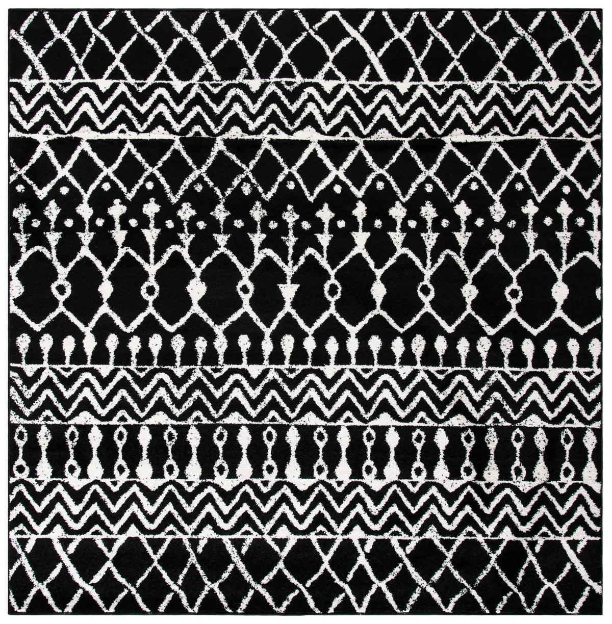 Safavieh Tulum 6'-7" x 6'-7" Rug in Black / Ivory