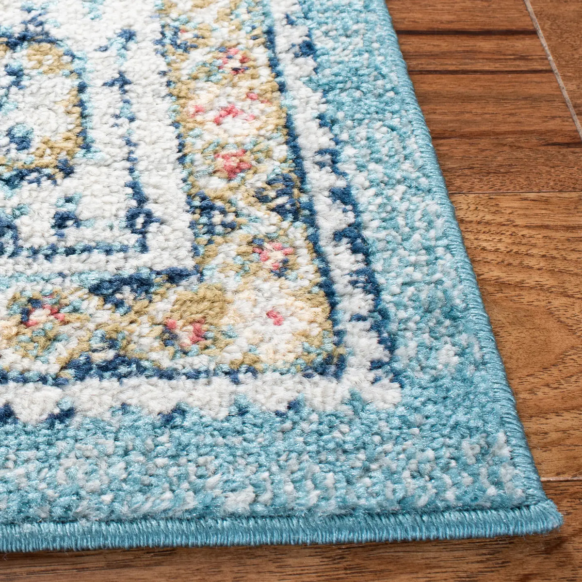 Safavieh Madison 4'-0" x 6'-0" Rug in Light Blue / Ivory