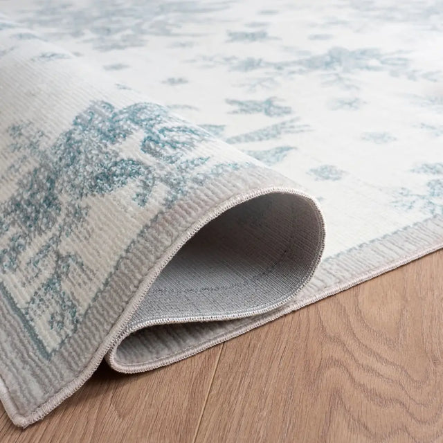Safavieh Aria 5'-0" x 6'-7" Rug in Ivory / Grey