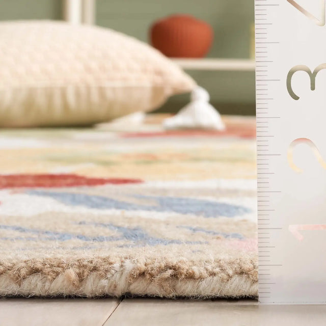 Safavieh Chelsea 4'-0" x 6'-0" Rug in Ivory / Pink