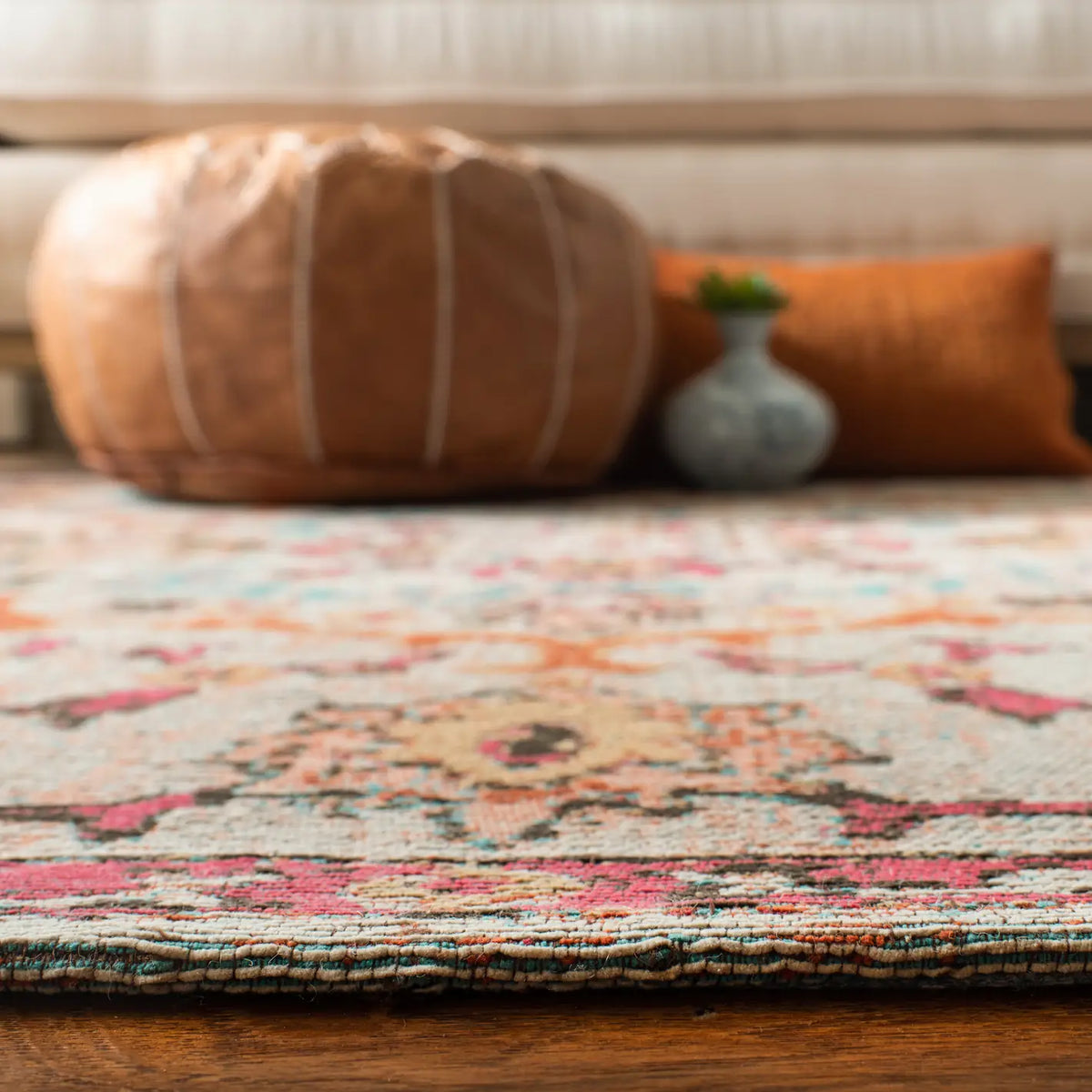 Safavieh Classic Vintage 5'-0" x 8'-0" Rug in Red / Beige