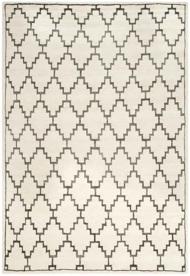 Safavieh Mosaic 6'-0" x 9'-0" Rug in Beige / Charcoal