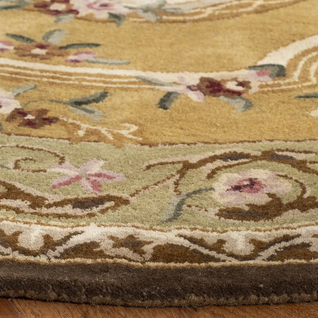 Safavieh Classic 6'-0" x 6'-0" Rug in Light Gold / Green