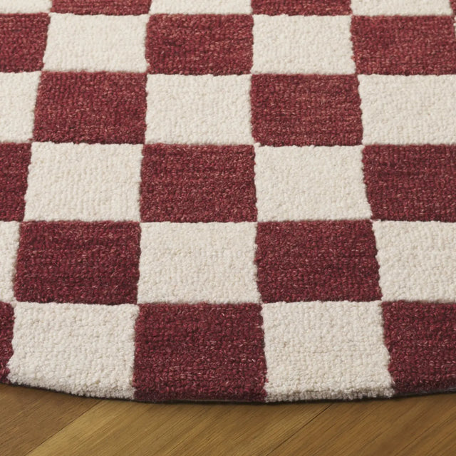 Safavieh Ebony 6'-0" x 6'-0" Rug in Red / Ivory