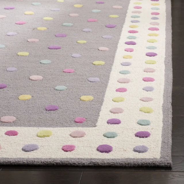 Safavieh Safavieh Kids 4'-0" x 6'-0" Rug in Grey / Multi