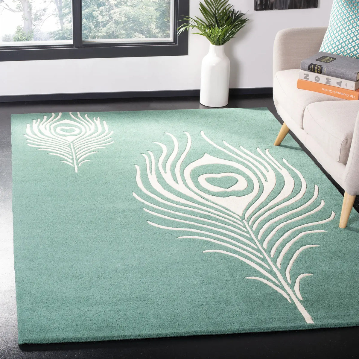 Safavieh Soho 5'-0" x 8'-0" Rug in Teal / Ivory