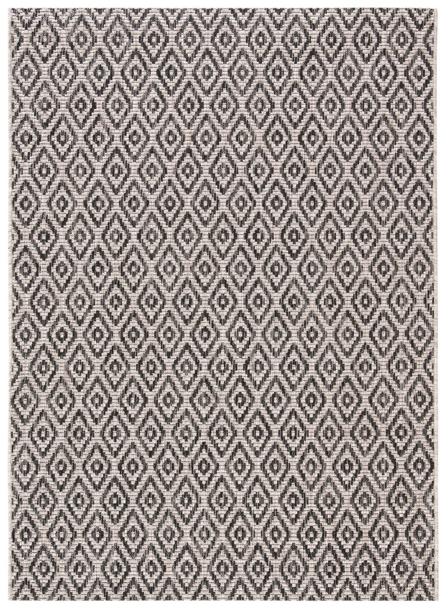 Safavieh Courtyard 4'-0" x 5'-7" Rug in Beige / Black