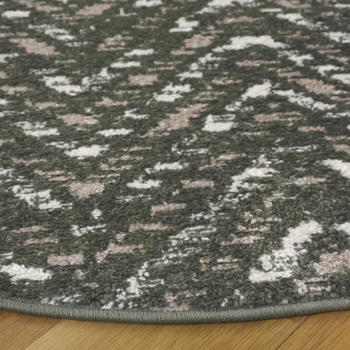 Safavieh Adirondack 6'-0" x 6'-0" Rug in Dark Green / Ivory