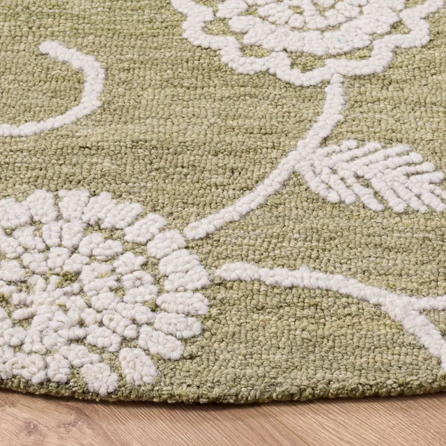 Safavieh Metro 6'-0" x 6'-0" Rug in Green / Ivory