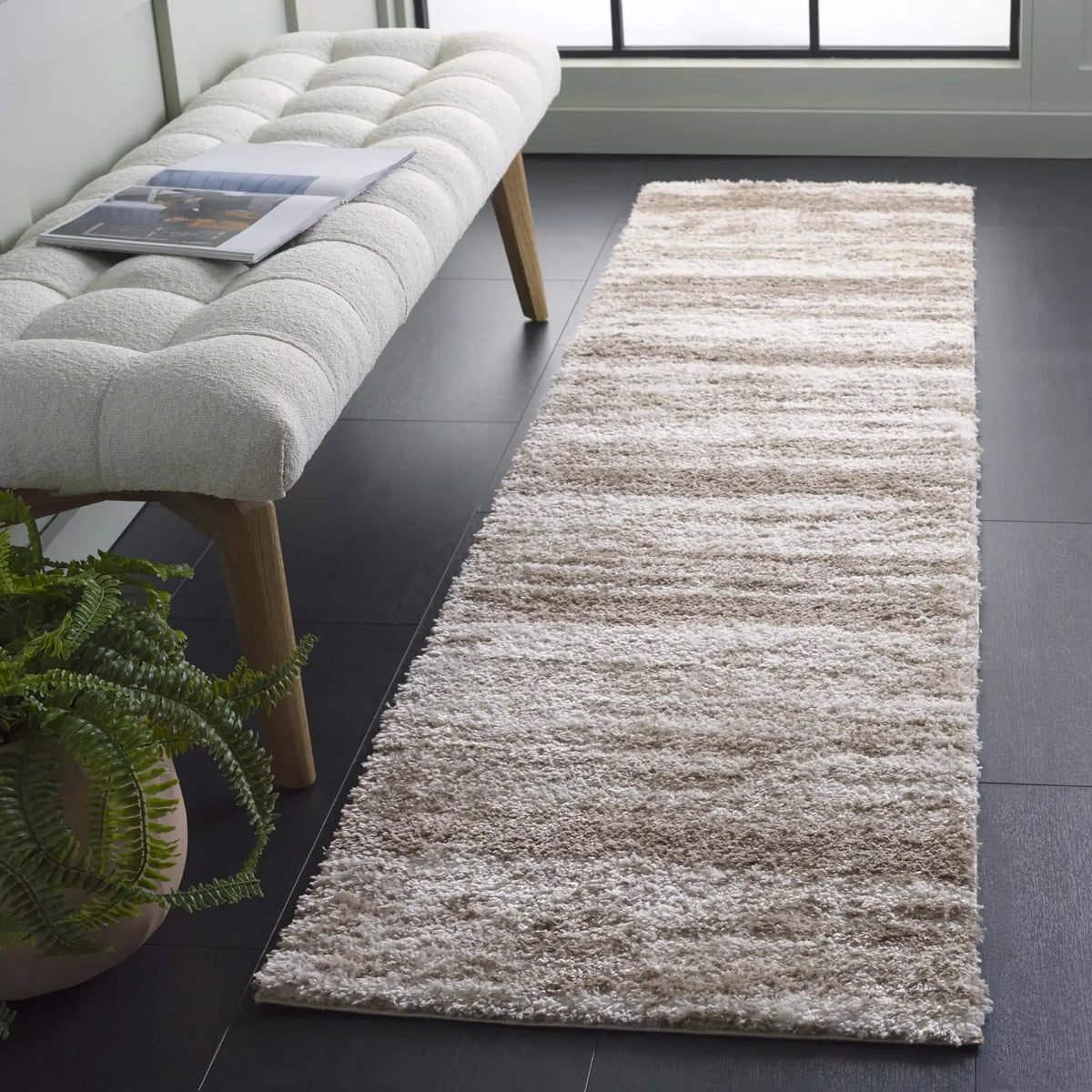 Safavieh Penelope Shag 2'-0" x 8'-0" Rug in Taupe / Ivory