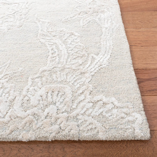 Safavieh Glamour 5'-0" x 8'-0" Rug in Light Blue / Ivory