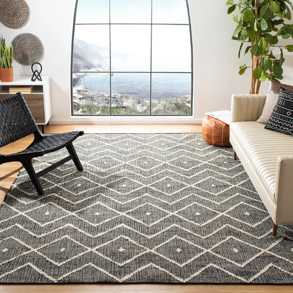 Safavieh Kilim 10'-0" x 14'-0" Rug in Charcoal / Natural