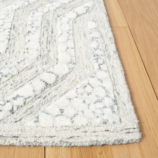 Safavieh Restoration Vintage 4'-0" x 6'-0" Rug in Charcoal / Ivory