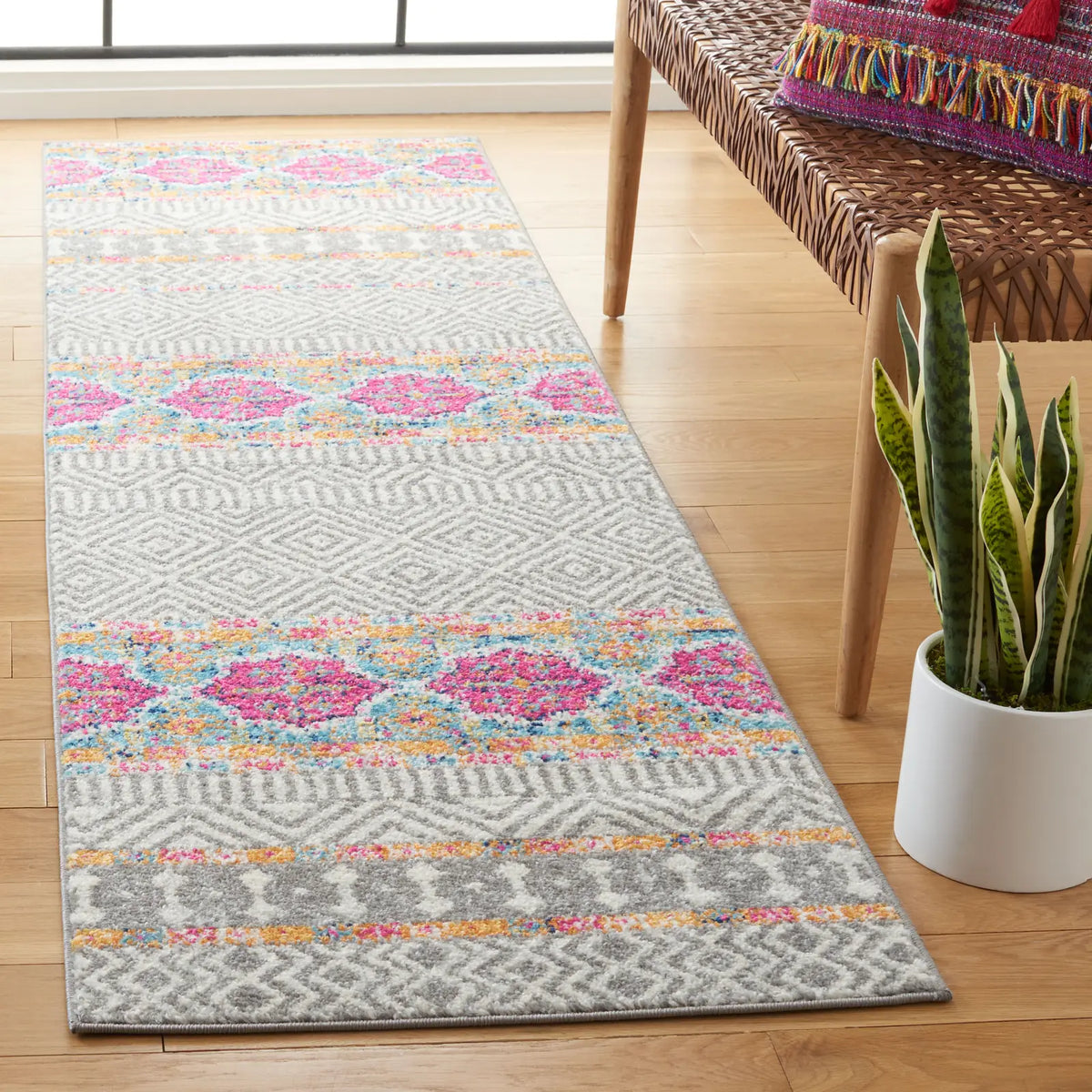 Safavieh Madison 2'-3" x 8'-0" Rug in Grey / Ivory
