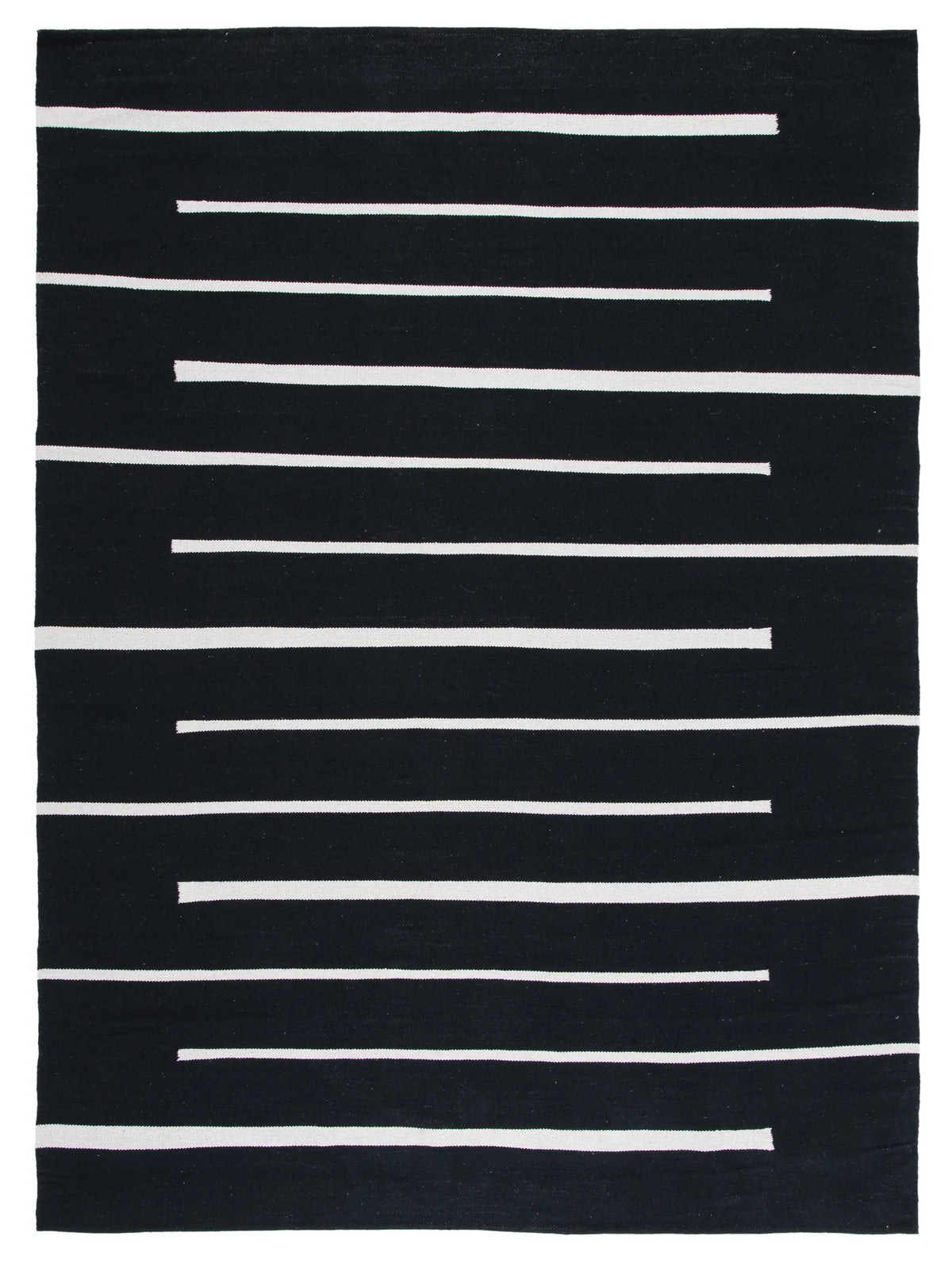 Safavieh Montauk 10'-0" x 14'-0" Rug in Black / Ivory