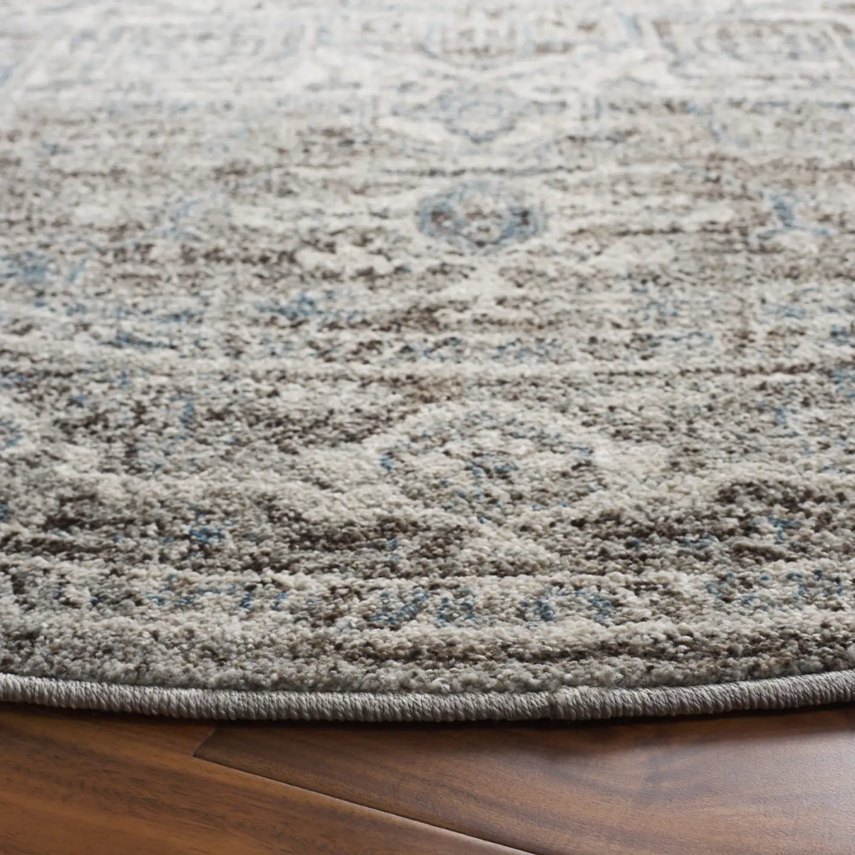Safavieh Vintage Tabriz 6'-7" x 6'-7" Rug in Grey / Blue