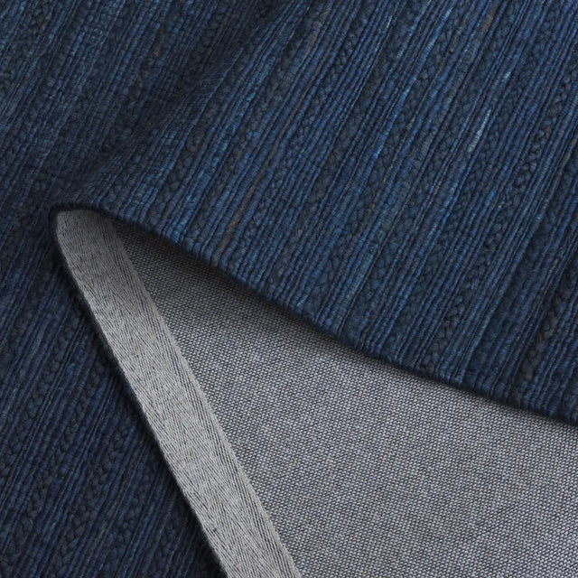 Safavieh Cape Cod 4'-0" x 6'-0" Rug in Navy