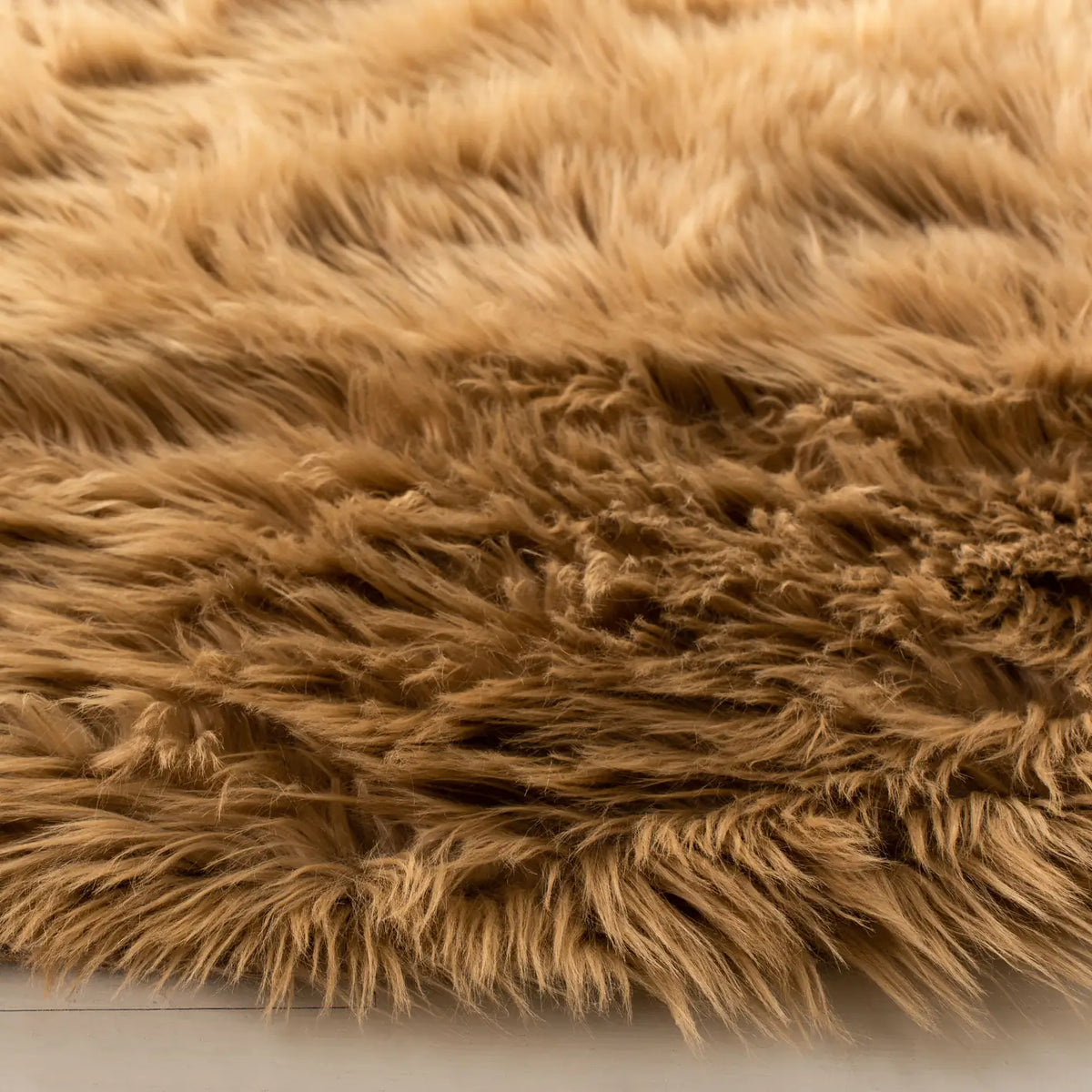 Safavieh Faux Sheep Skin 4'-0" x 6'-0" Rug in Camel