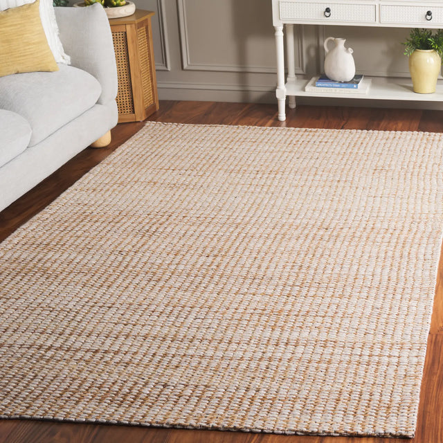 Safavieh Natural Fiber 4'-0" x 6'-0" Rug in Natural / Ivory