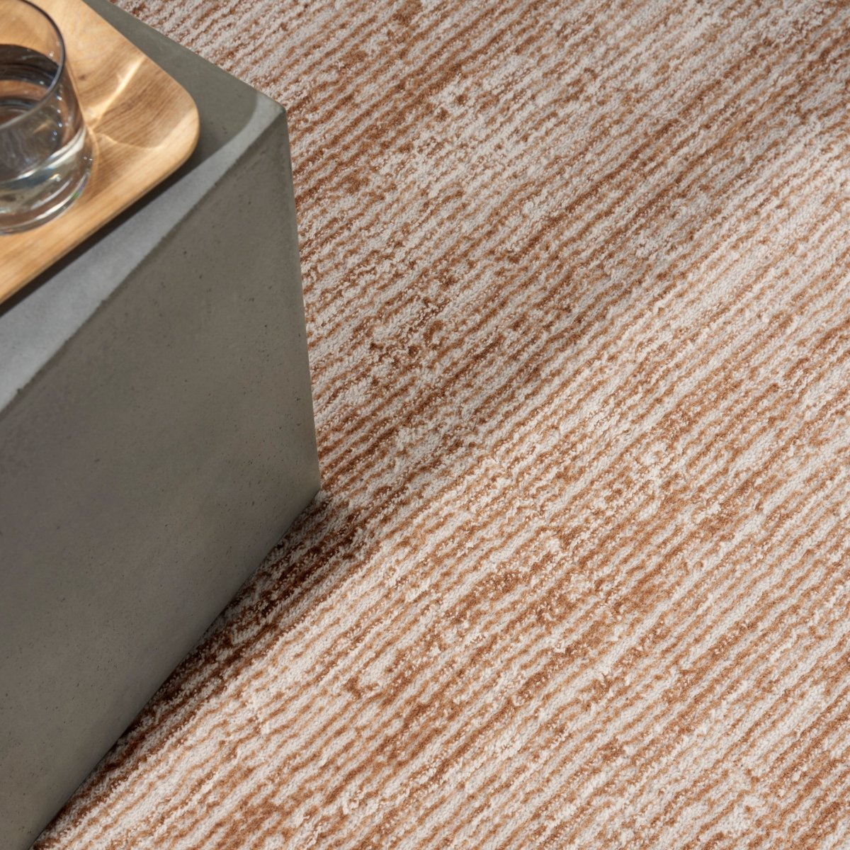 Calvin Klein Home Ck024 Irradiant Irr03 Rose Gold Rug.