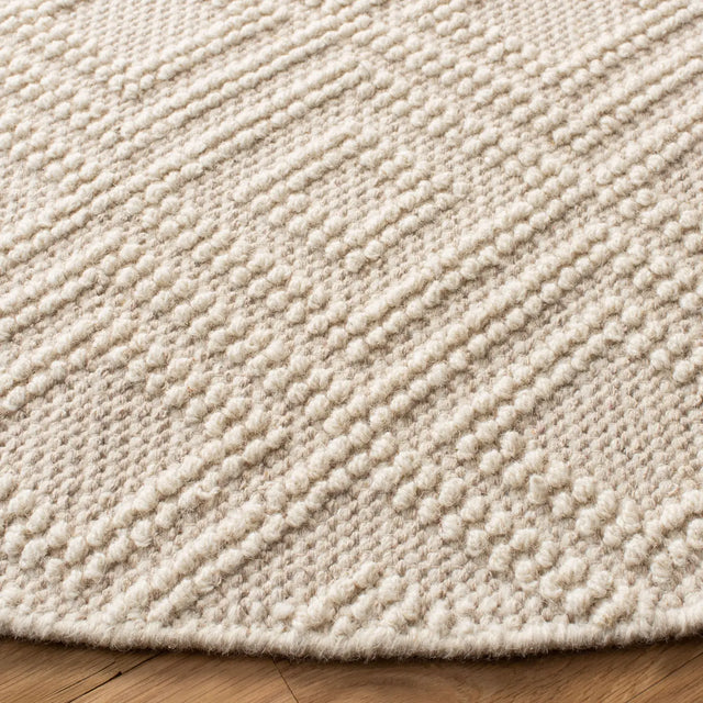 Safavieh Vermont 6'-0" x 6'-0" Rug in Ivory