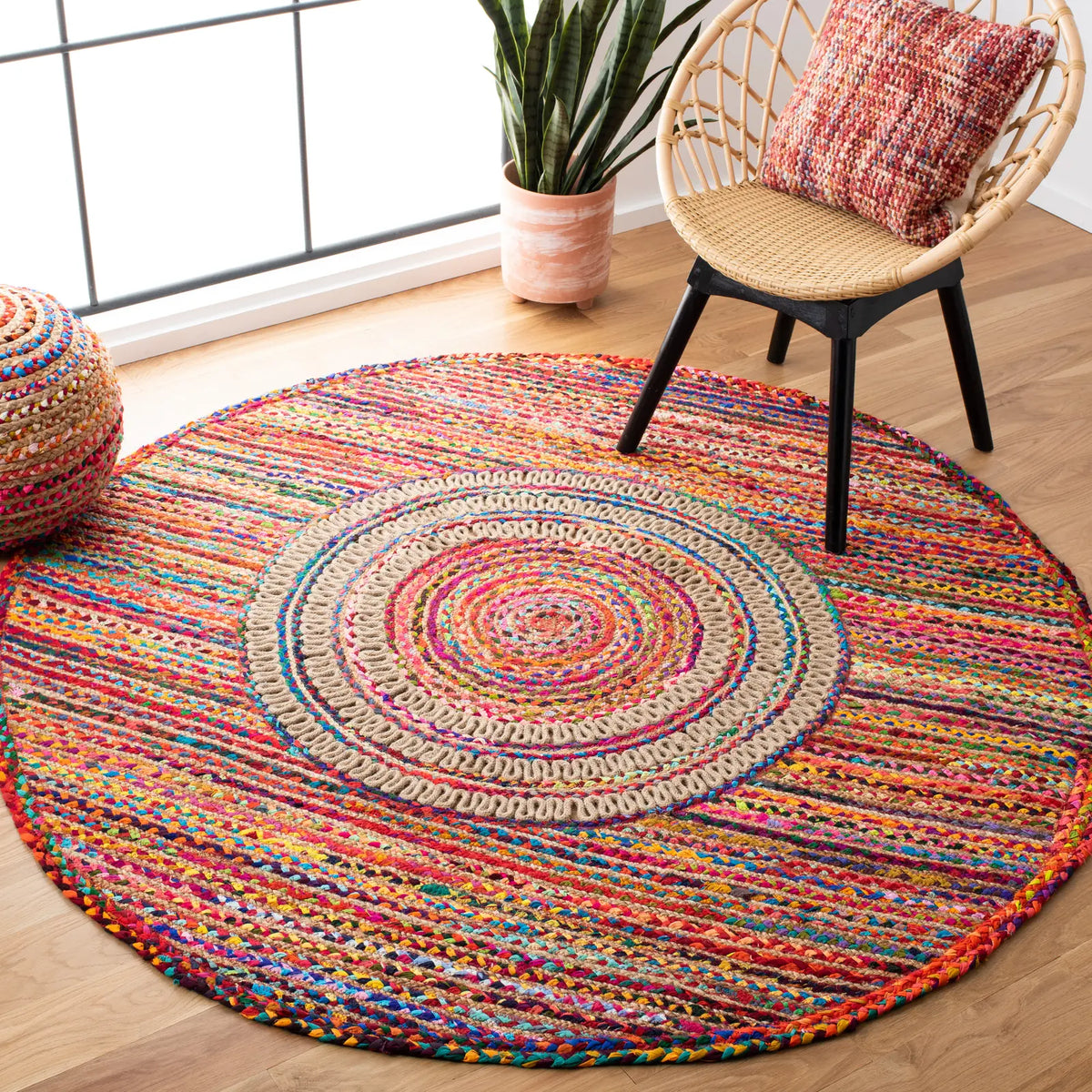 Safavieh Braided 5'-0" x 5'-0" Rug in Pink / Red