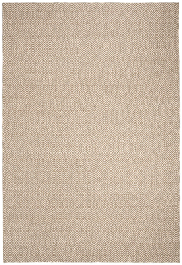 Safavieh Oasis 6'-0" x 9'-0" Rug in Brown / Ivory