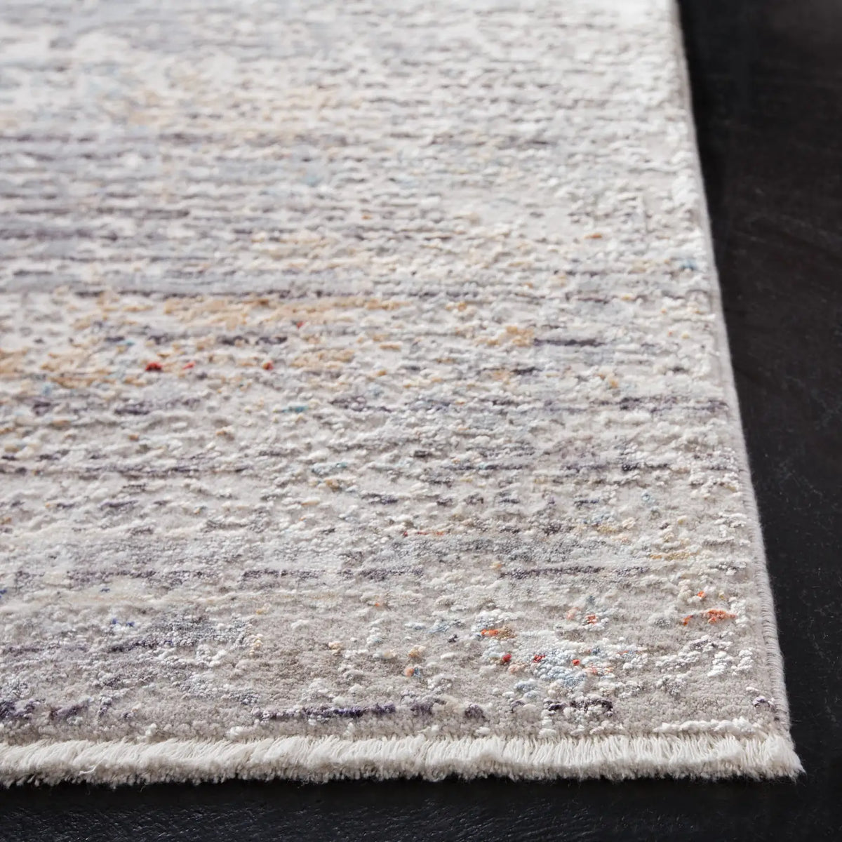 Safavieh Dream 4'-0" x 6'-0" Rug in Grey / Blue