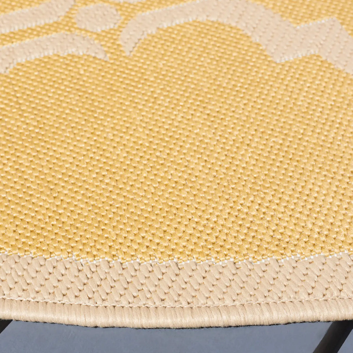 Safavieh Courtyard 5'-3" x 5'-3" Rug in Yellow / Beige