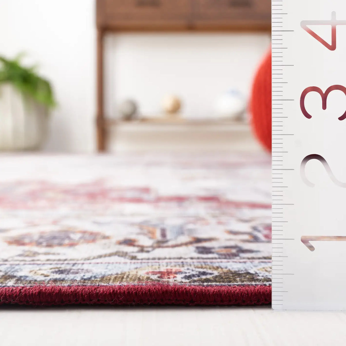Safavieh Tucson 4'-0" x 6'-0" Rug in Light Blue / Rust