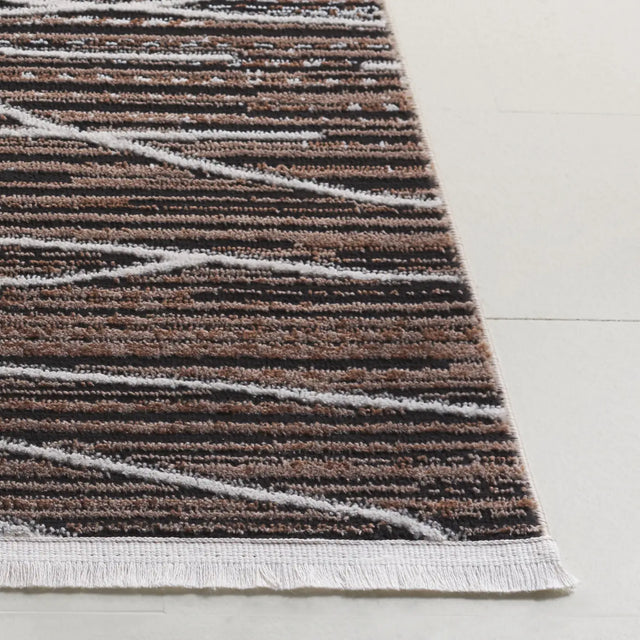 Safavieh Mila 4'-0" x 6'-0" Rug in Beige / Ivory Black